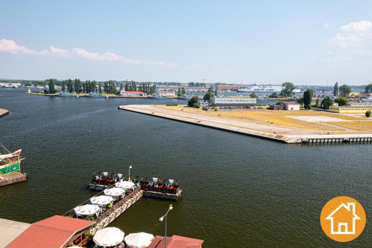 Apartament Z Widokiem Na Port - Visitopl Swinoujscie Luaran gambar